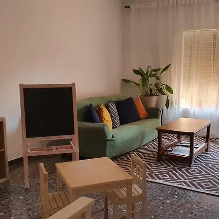 Casa Les Orenetes, Primero * Garriguella