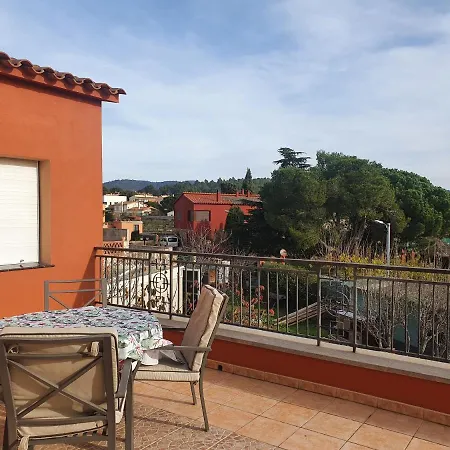 Casa Les Orenetes, Primero Appartement Garriguella
